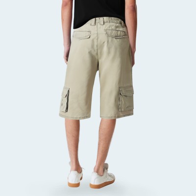 Loose fit multi-pocket straight-leg men's cargo shorts