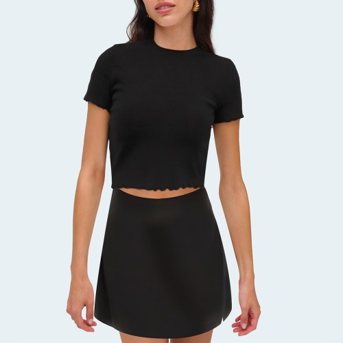 Black fashionable slit women's shorts