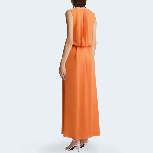 Fashionable pleated sleeveless high slit ladies long skirt