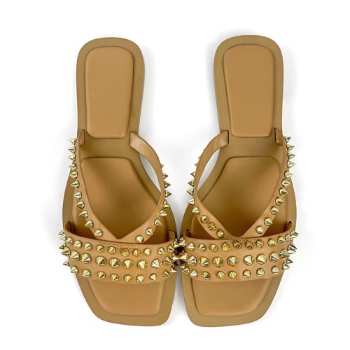 Fashionable rivet embellished women's flat slippers