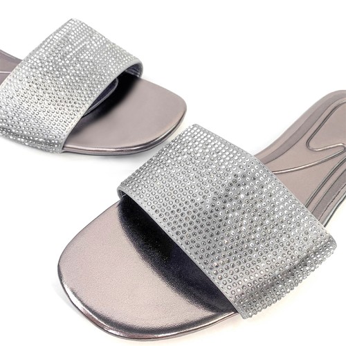 Women's flat slippers with sparkling rhinestones