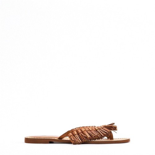 Women's flat thong slippers with fine tassels
