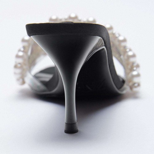 Pearl-embellished black high-heeled open slippers