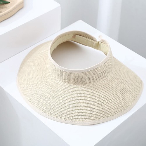 Lightweight wide-brimmed women's straw sunhat