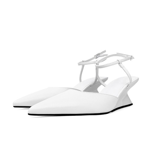 Luxurious pointed toe buckle style women's thick heel sandals