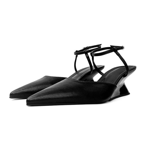 Luxurious pointed toe buckle style women's thick heel sandals