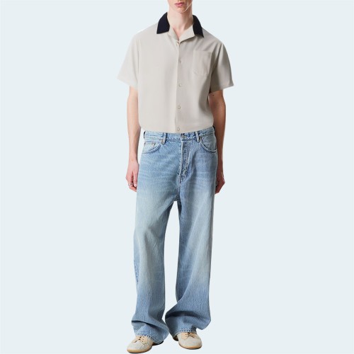 Simple grey breathable men's short-sleeved shirt