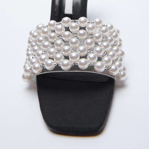 Pearl-embellished black high-heeled open slippers